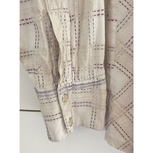 Wrangler Cream Metallic Thread Embroidered Cross Pearl Snap Shirt Ladies Large - Picture 5 of 10